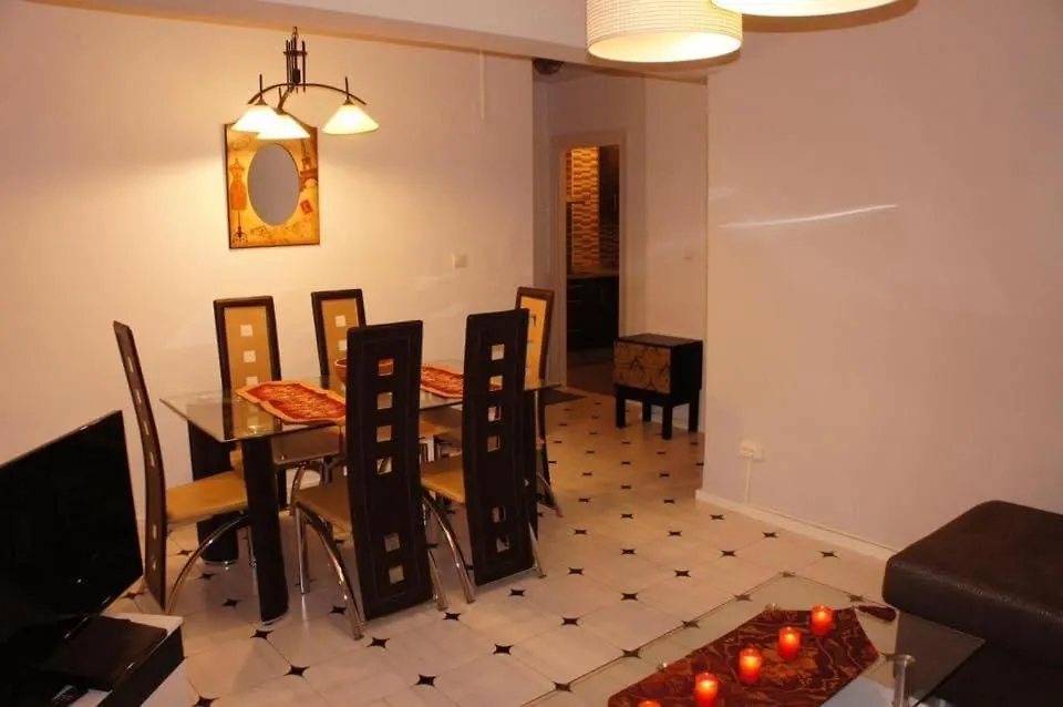 Cozy Apartment In Fuengirola! Baesta Laege  Fuengirola